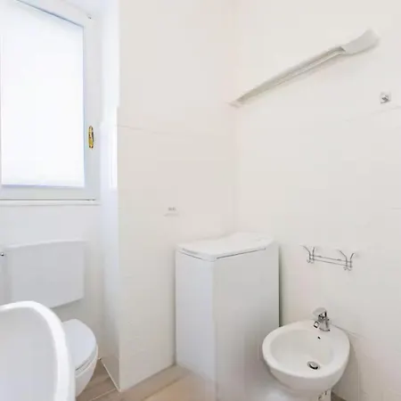 Casa Ariston - 10 Passi Dal Teatro- Free Wifi شقة سانريمو