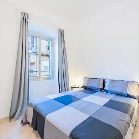 Casa Ariston - 10 Passi Dal Teatro Lägenhet *